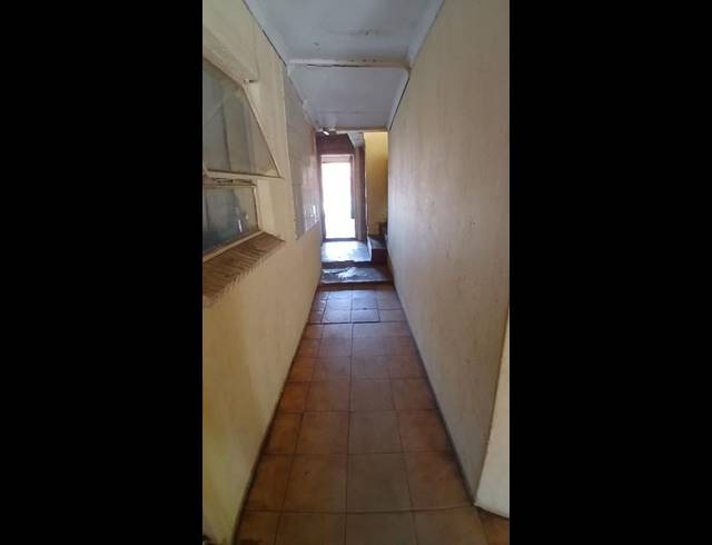 12 BEDROOM HOUSE FOR SALE IN HOSPITAL VIEW